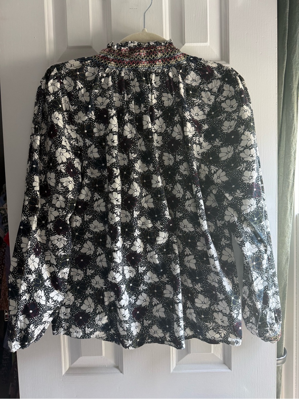 Warm - Ines Blouse - Picture 6 of 6